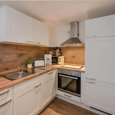 Becker Mittschiffs Apartment *