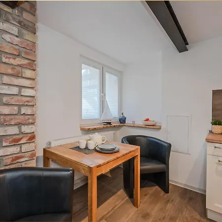 Becker Mittschiffs *