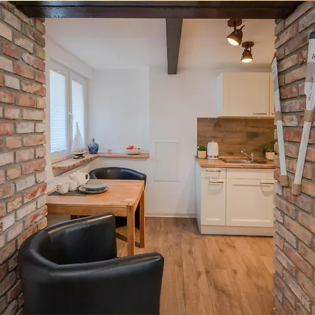 Becker Mittschiffs * Heringsdorf (Usedom)